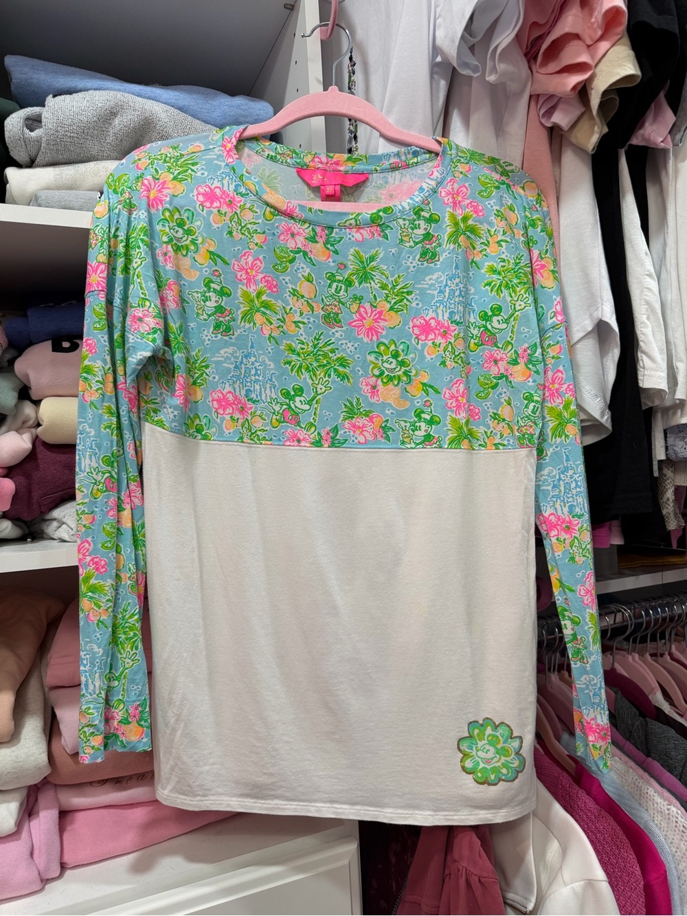 Lilly Loves Disney Lilly Pulitzer Exclusive Parks Print, XS, like new